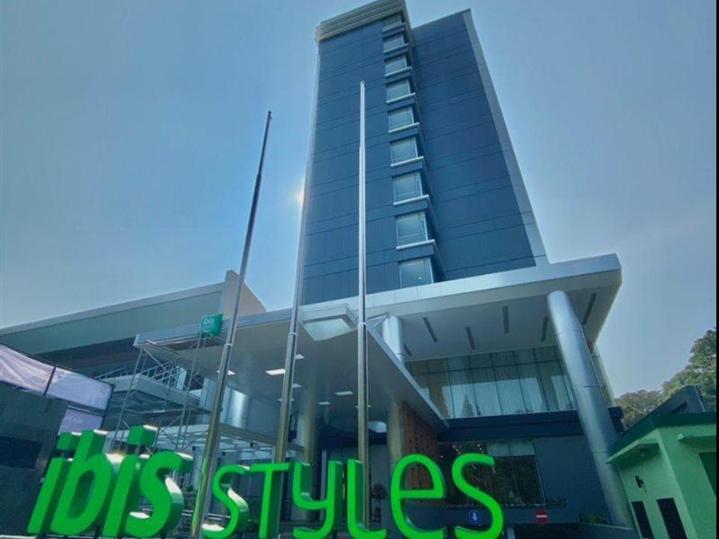 Отель Ibis Styles Bogor Pajajaran Экстерьер фото