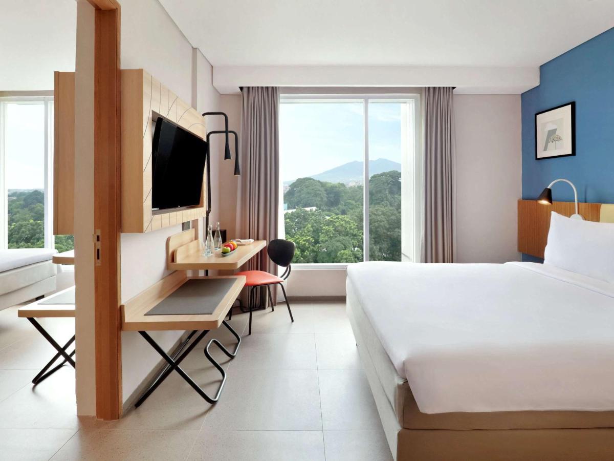 Отель Ibis Styles Bogor Pajajaran Экстерьер фото