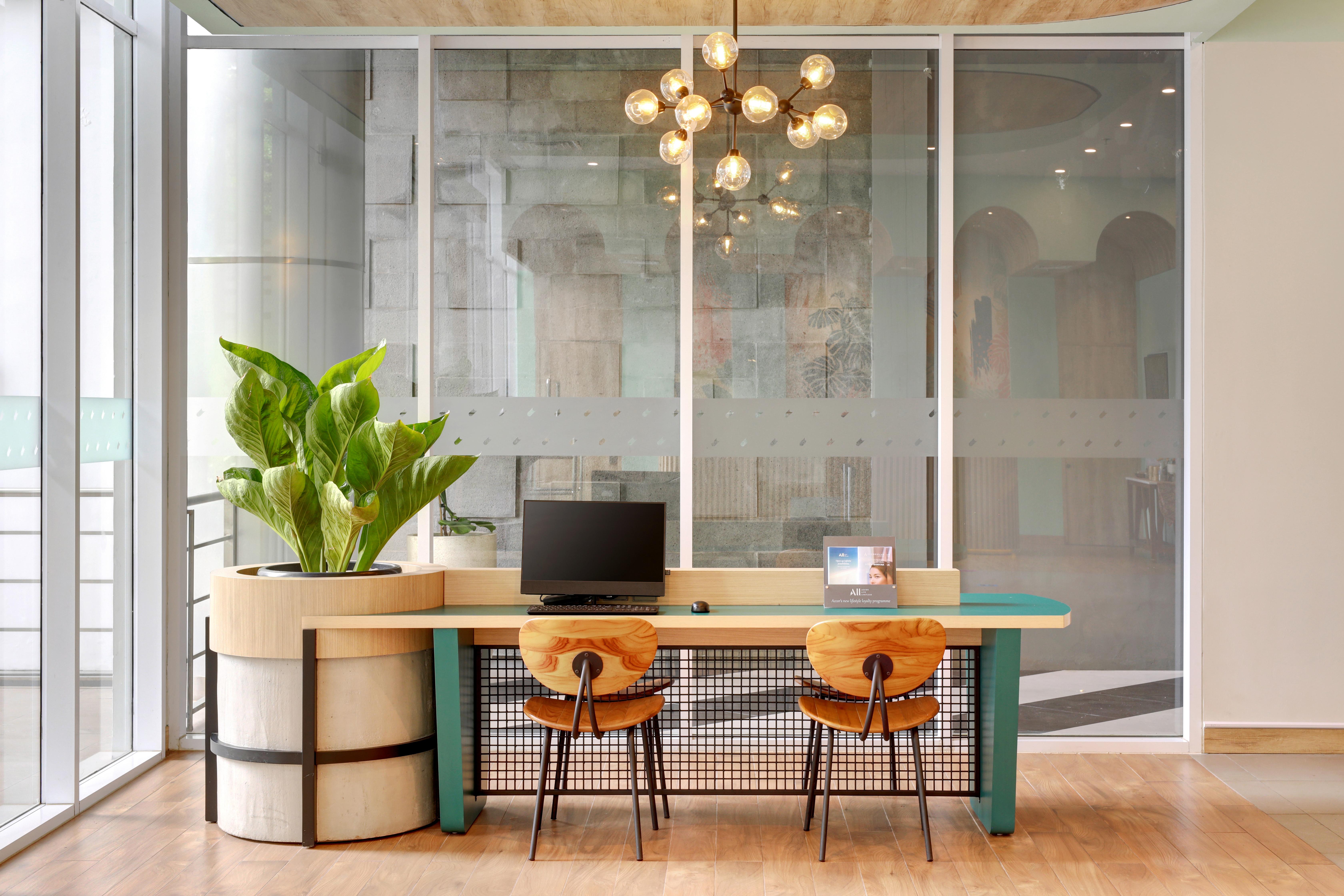 Отель Ibis Styles Bogor Pajajaran Экстерьер фото