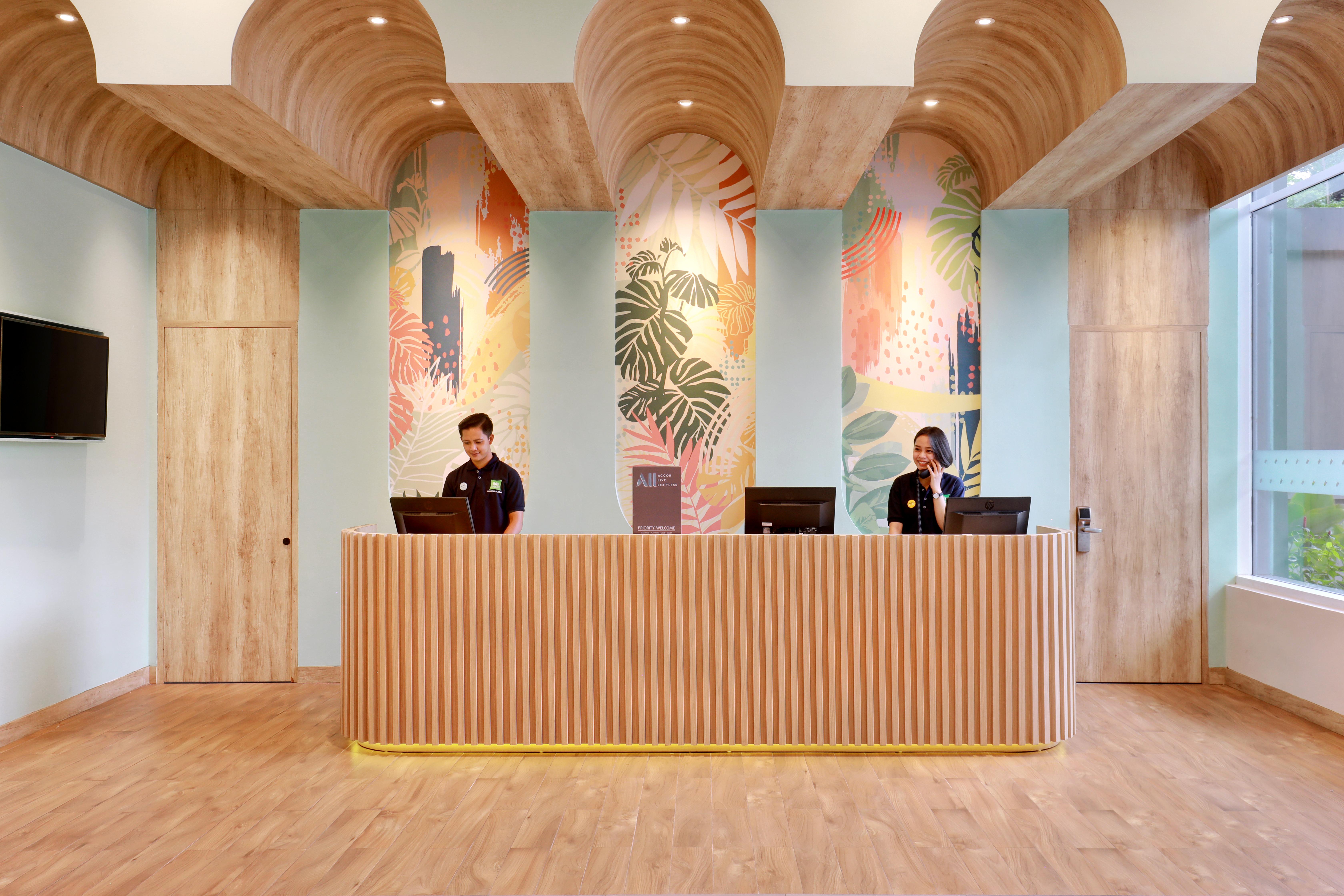 Отель Ibis Styles Bogor Pajajaran Экстерьер фото